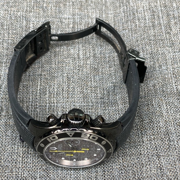 Men’s Bulova Accutron Model #65B139 Chronograph with Scuda rubber band - Picture 5 of 8